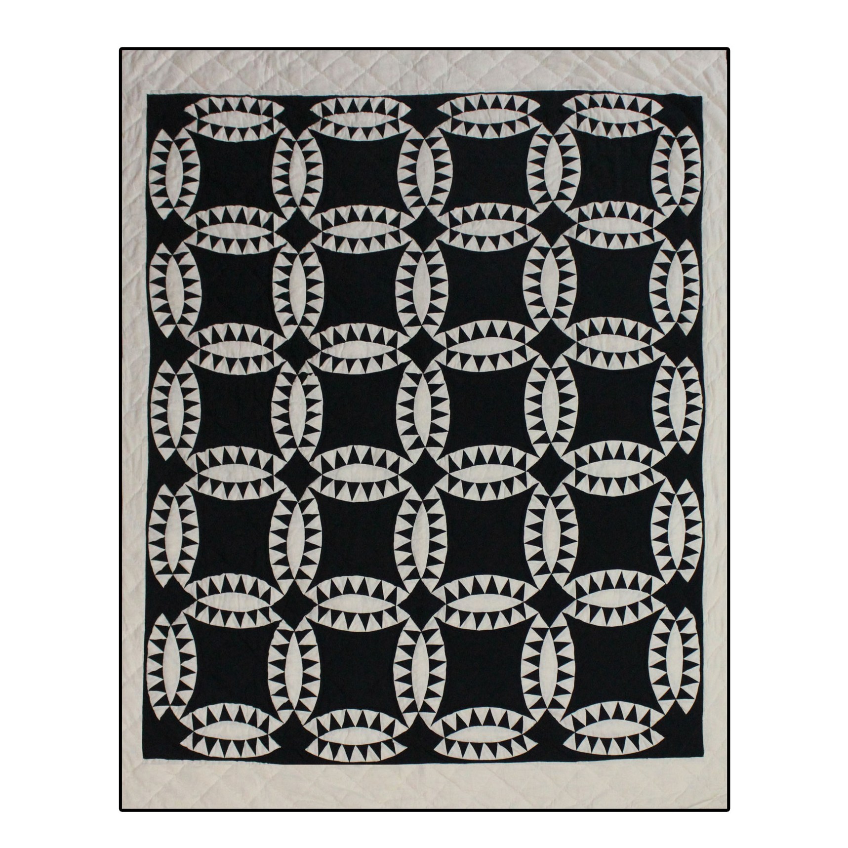 Black and White Wedding Ring Queen Quilt 85"W x 95"L